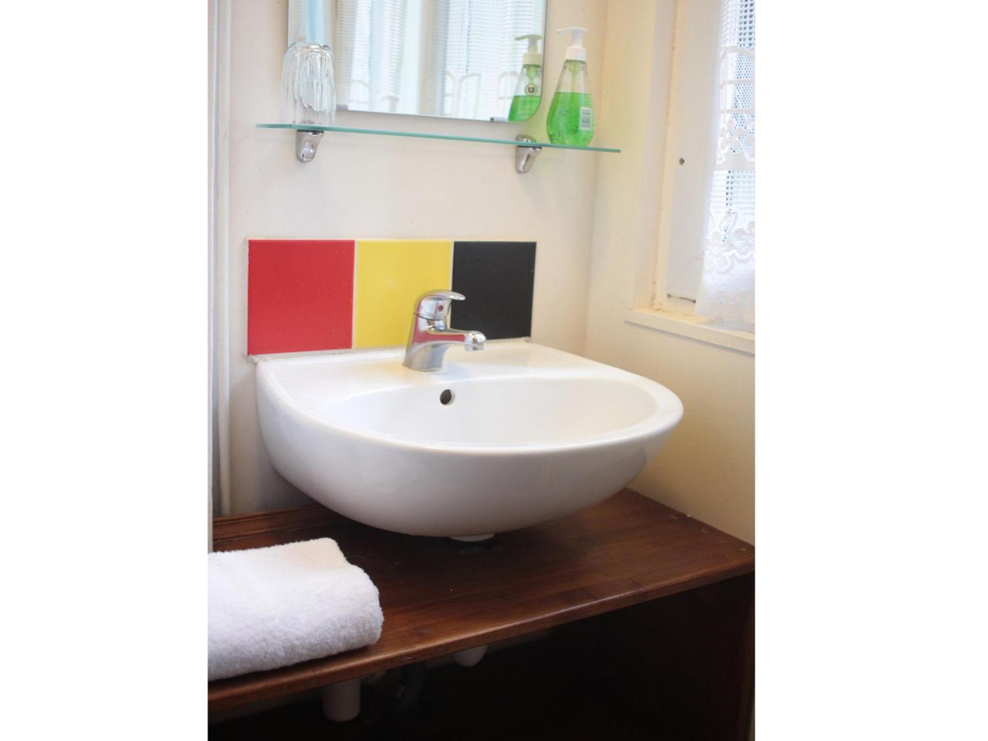 Montmartre Apartments Monet Paris Room photo